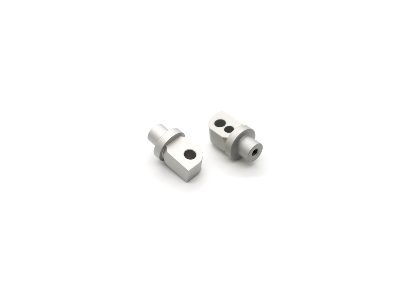 Barracuda voetsteun adapter set achterzijde Suzuki GSX8S vanaf 2023