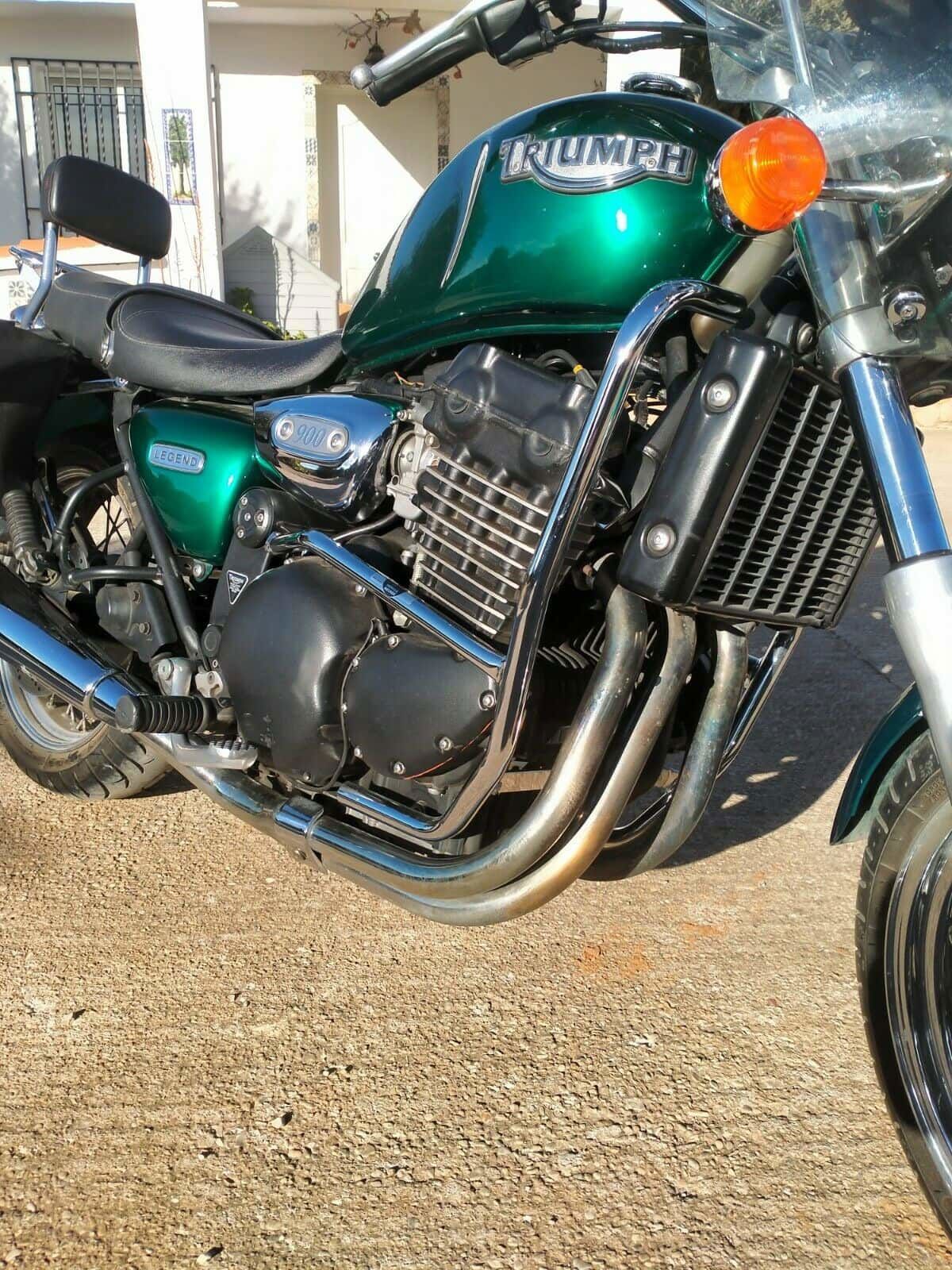 Hepco&Becker Sturzbügel chrom für Triumph Thunderbird/ Legend TT von 1995 bis 1998