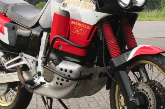 Hepco&Becker Sturzbügel schwarz für Honda XRV650/750 von 1988 bis 1992