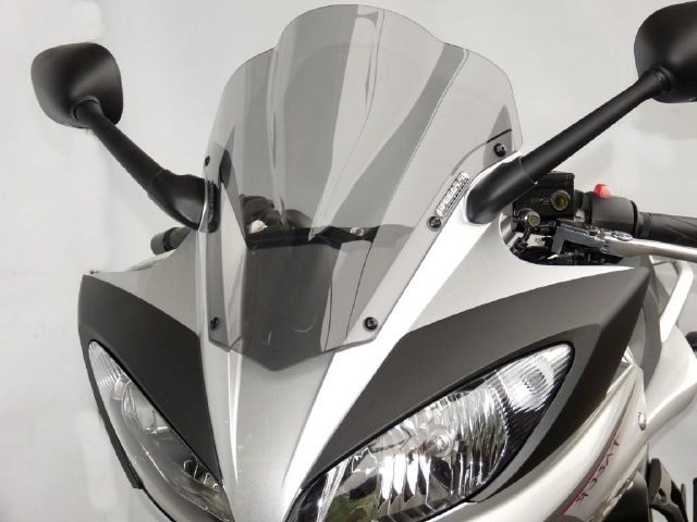 Fabbri Windschutzscheibe für Yamaha FZ6 S2 Fazer 2007-2013. Leicht getönt